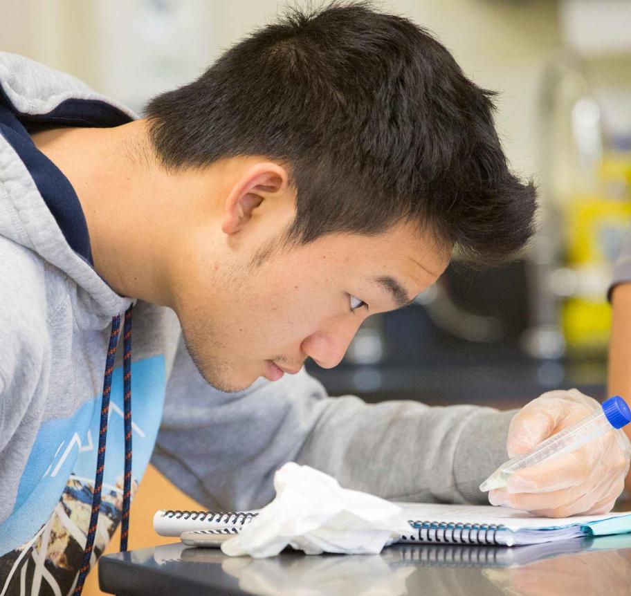 学生在实验室检查结果